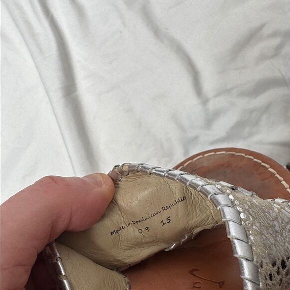 Jack Rogers Silver Embellished Women's Sandals. Size 9. - Picture 8 of 8